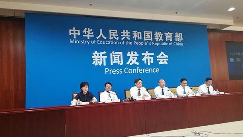 申请职业培训补贴，通常需要满足以下条件：